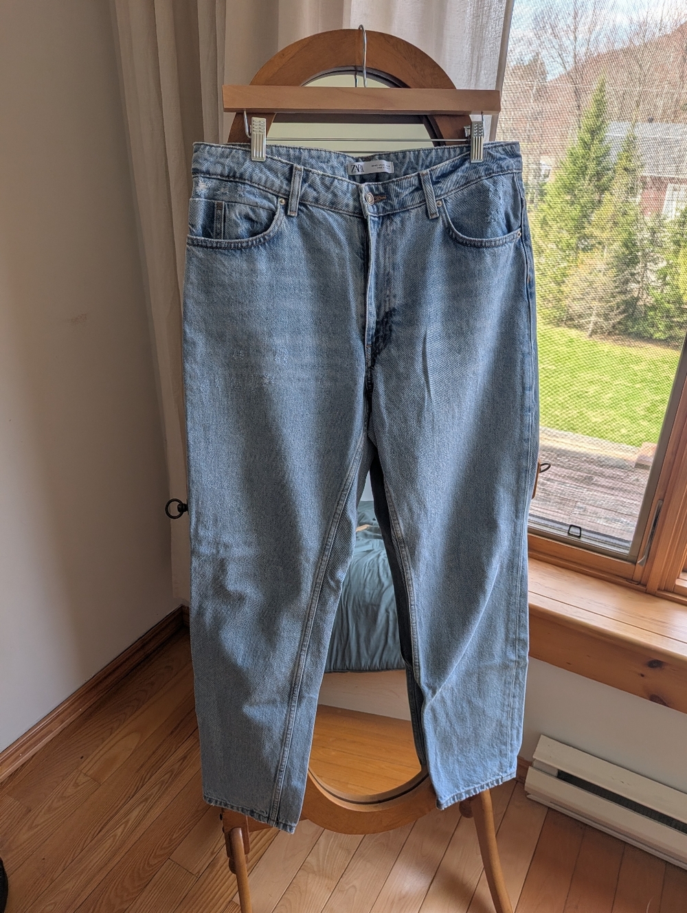 🌻 Zara - Light blue jeans